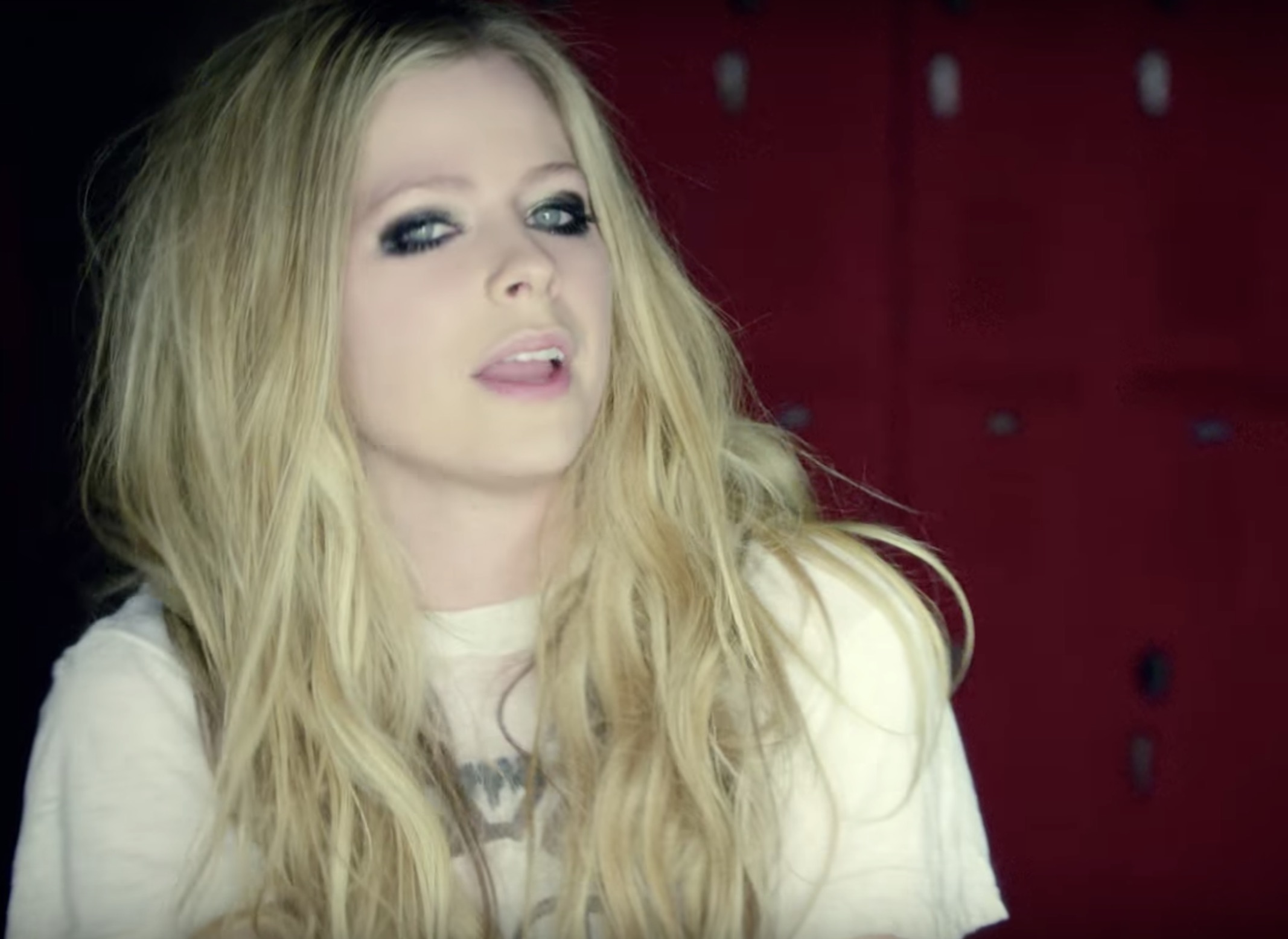 Avril Lavigne Sucking Cock